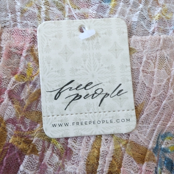 NWT FREE PEOPLE ANGELINA TOP IN LIGHT COMBO - Picture 6 of 7